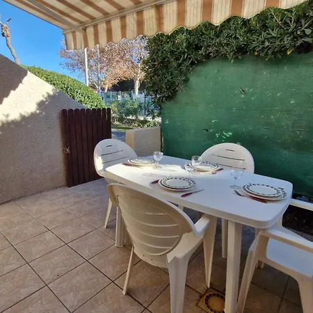 Apartment La Cyprienne Rez De Chaussee Avec Terrasse , Clim , Proche Et Marche